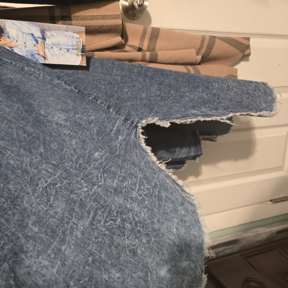 Denim Button-Up Shirt with Patch - Picture 6 of 7